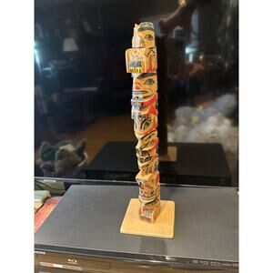 VTG Handcrafted Totem Pole Bird Colorful Painted